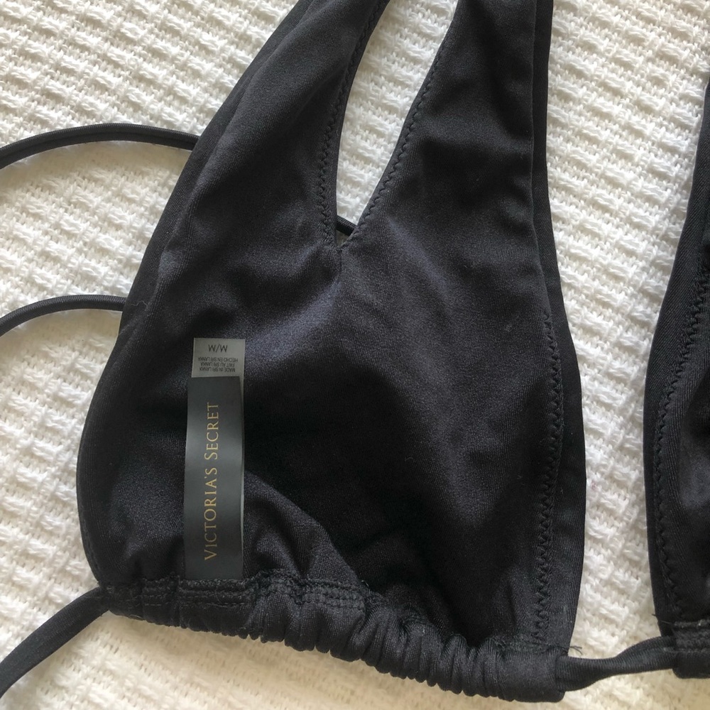 Black bikini - Picture 3 of 4